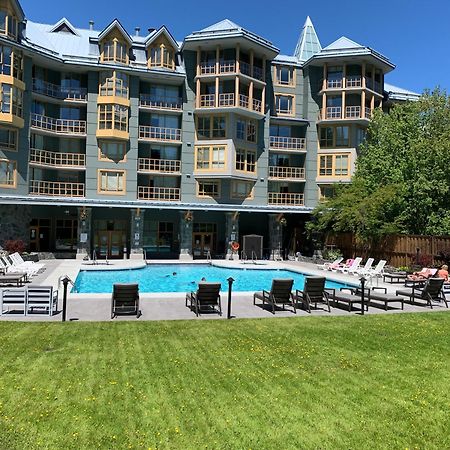 Spring Summer Special Cascade Lodge Suite Wifi 2 Hot Tubs Pool Gym Sauna Ski & Bike Storage Room Whistler Bagian luar foto